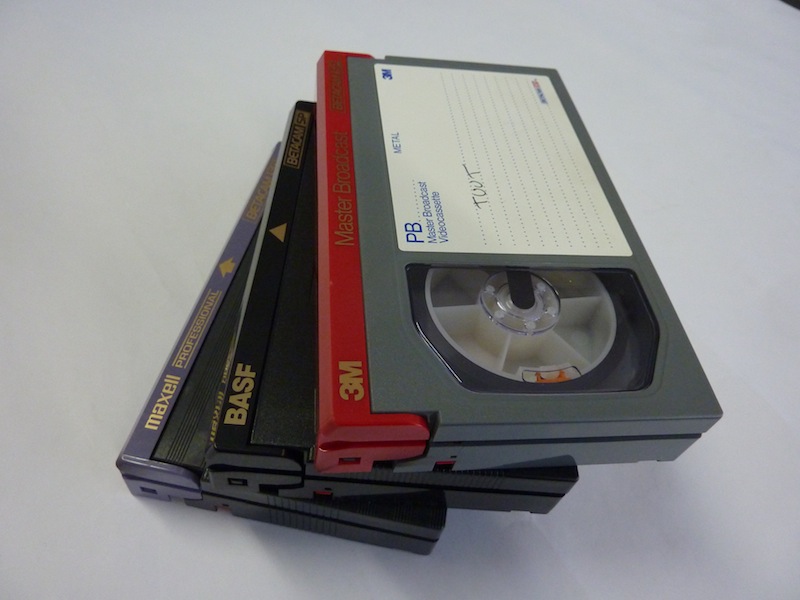Betacam SP tapes van verschillende merken. Foto: PACKED vzw Betacam SP tapes van verschillende merken. Foto: PACKED vzw